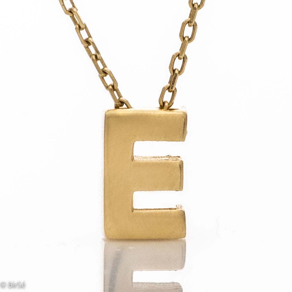 Нежно Колие от Класическо Злато с Буква " E "