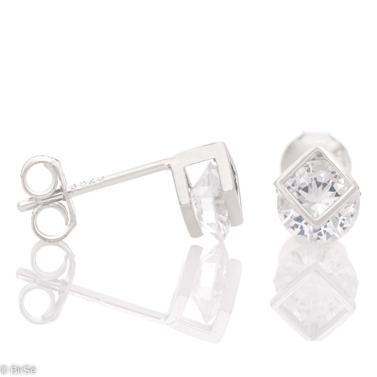 Елегантни Сребърни Обеци с Циркон