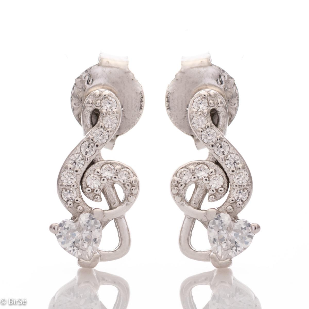 Любовта към Музиката Очарователно Изразена в Сребърни Обеци от BirSe