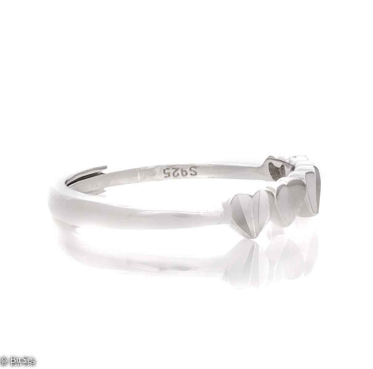 Елегантен Пръстен от Родирано Сребро Сърца с Регулируем Размер