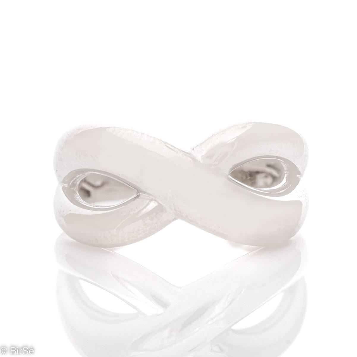 Стилен Сребърен Пръстен с Безкрайност