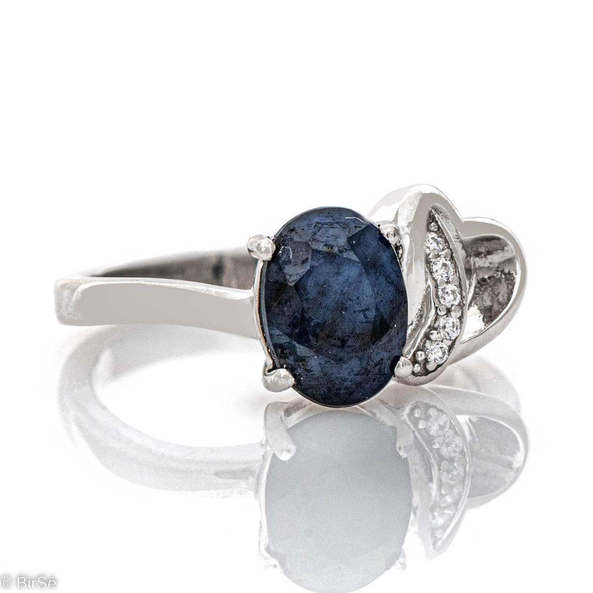 Изтънчен Сребърен Пръстен Сърце с Естествен Сапфир