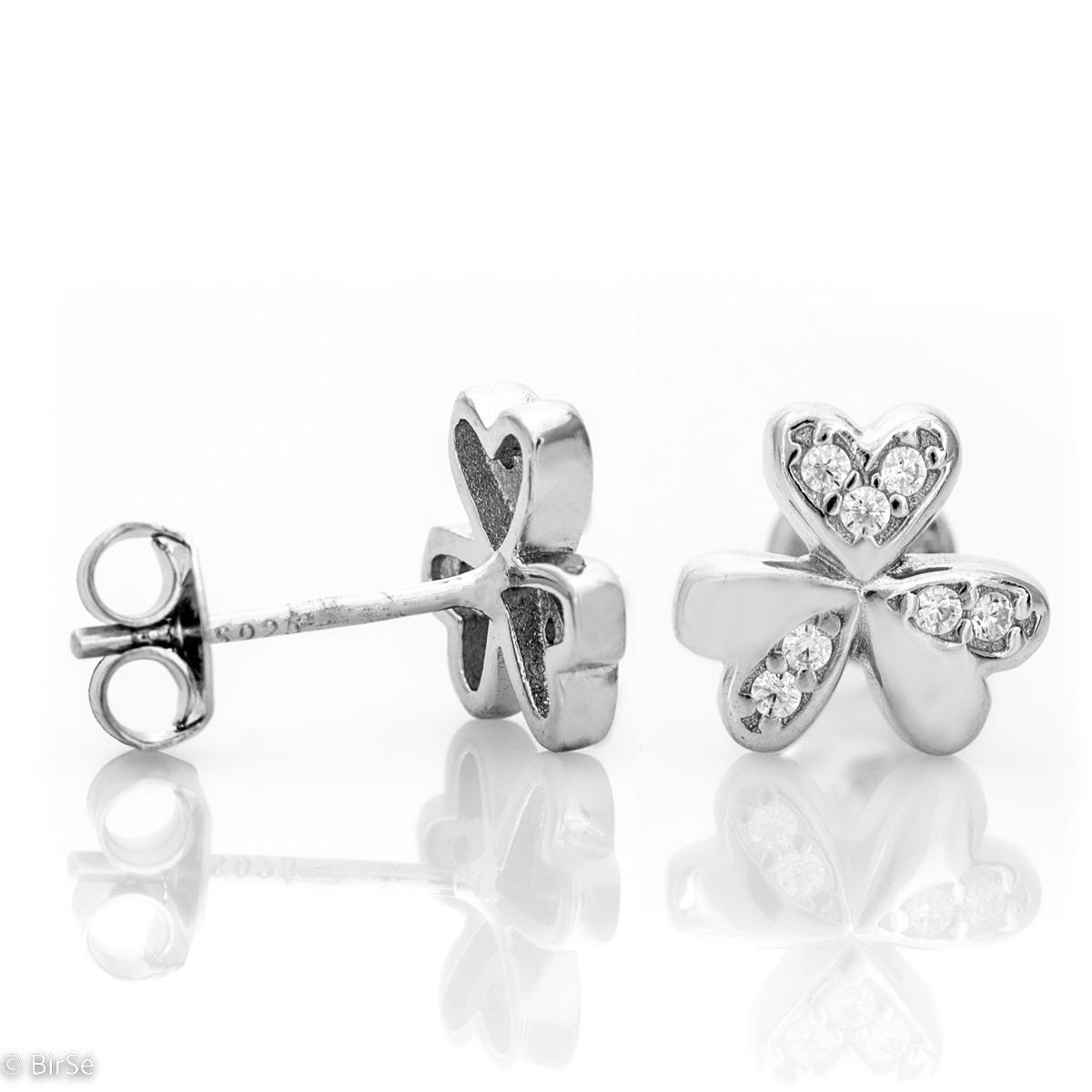 Очарователни Обеци Цвете от Родирано Сребро и Нежни Циркони