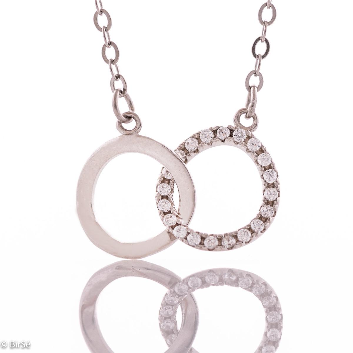 Ефектно Дамско Колие с Две Преплетени Халки от Сребро и Циркони 