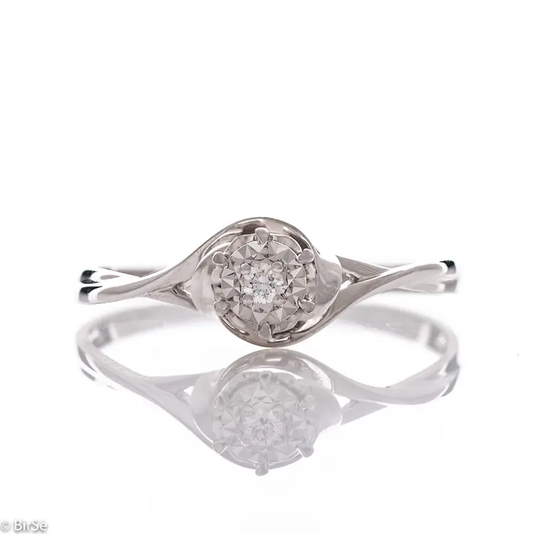 Годежен златен пръстен с диамант - 0,028 ct.