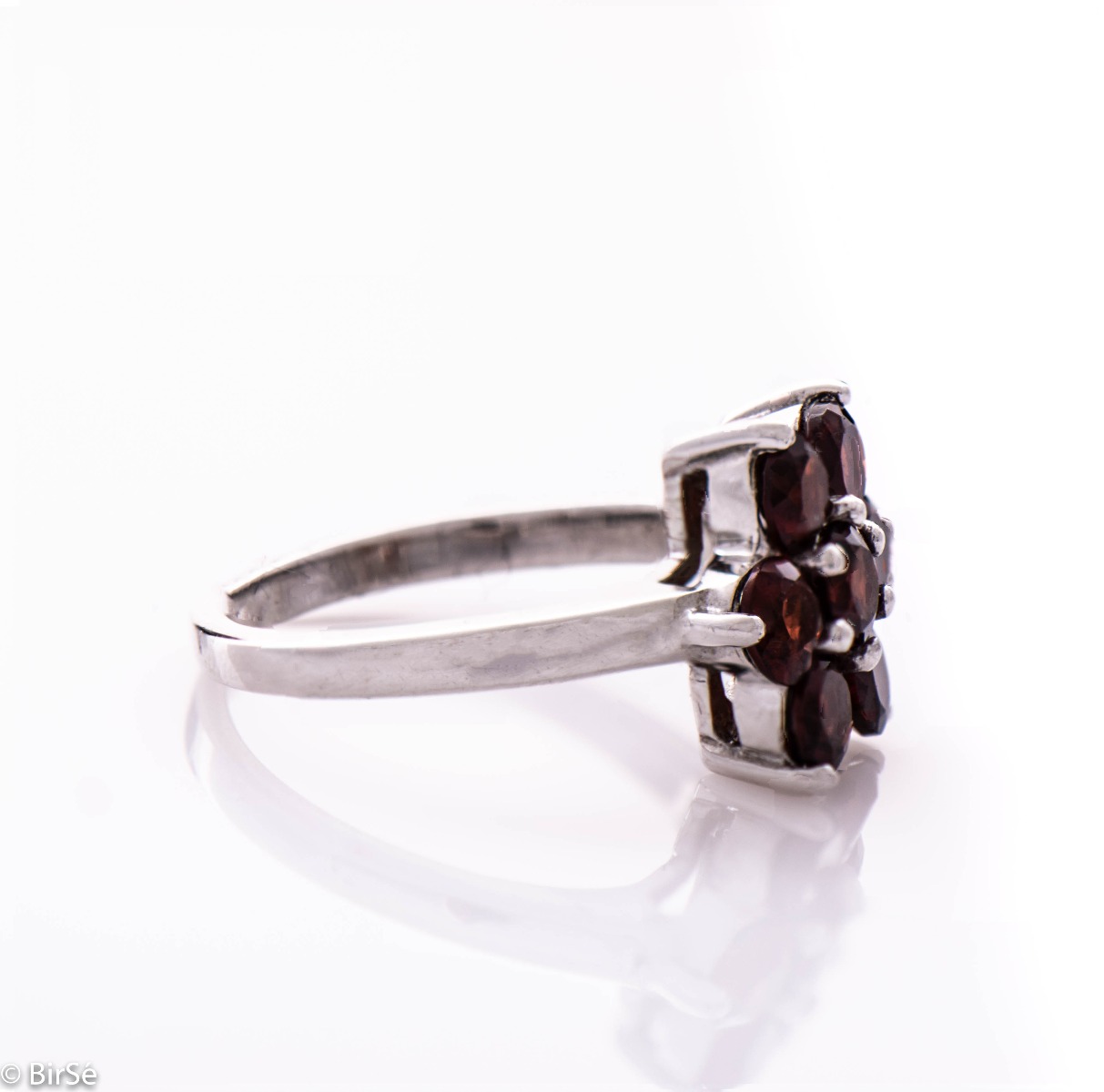 Сребърен пръстен - Естествен Гранат 2,60 ct.