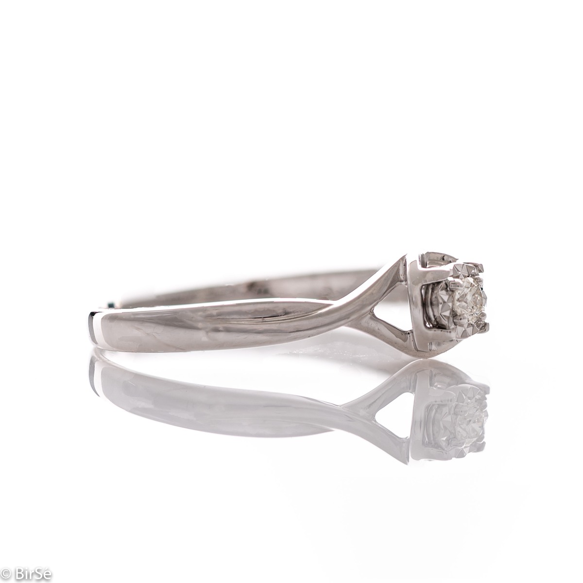 Годежен пръстен бяло злато с диамант - 0,013 ct.