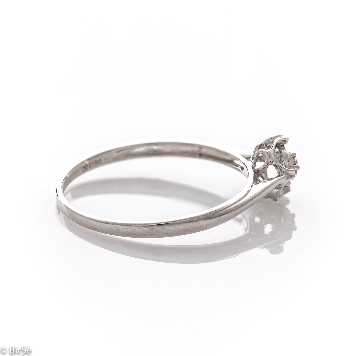 Златен годежен пръстен с диамант - 0,013 ct.