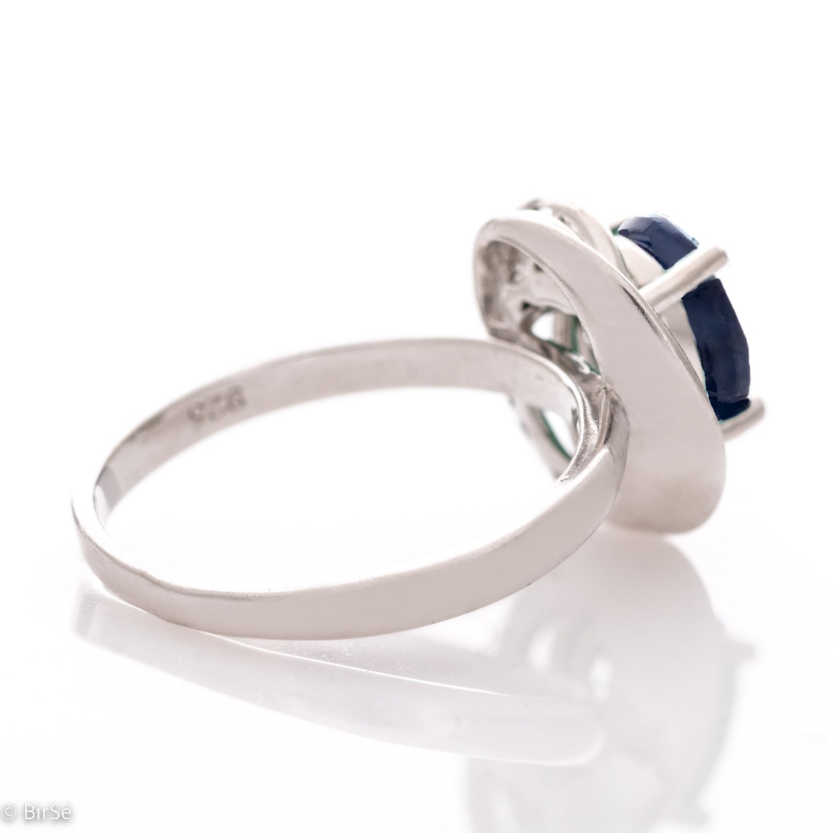 Сребърен пръстен - Естествен Сапфир 1,55 ct.