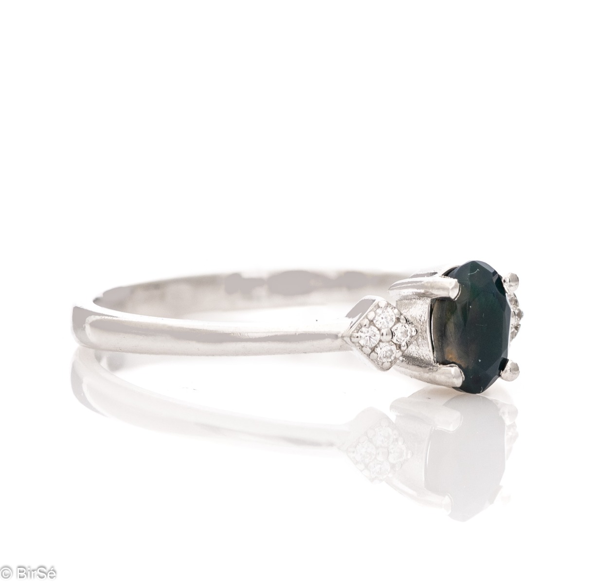 Сребърен пръстен - Естествен Черен Опал 0,78 ct.