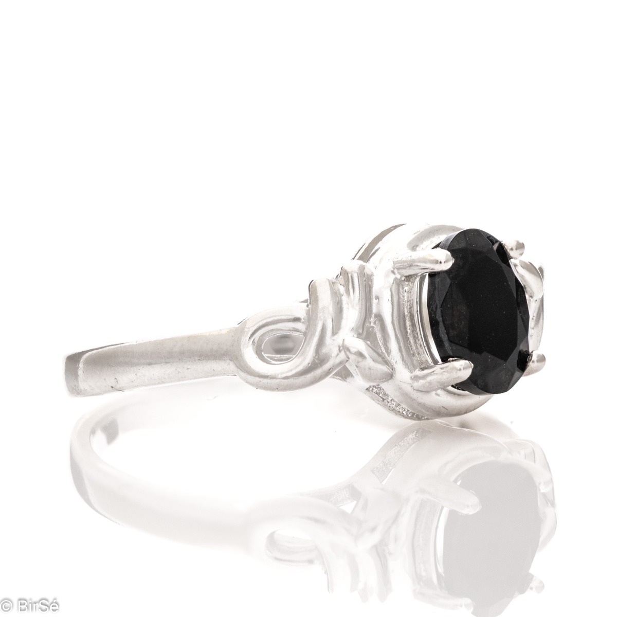 Сребърен пръстен - Естествен Черен Опал 0,47 ct.