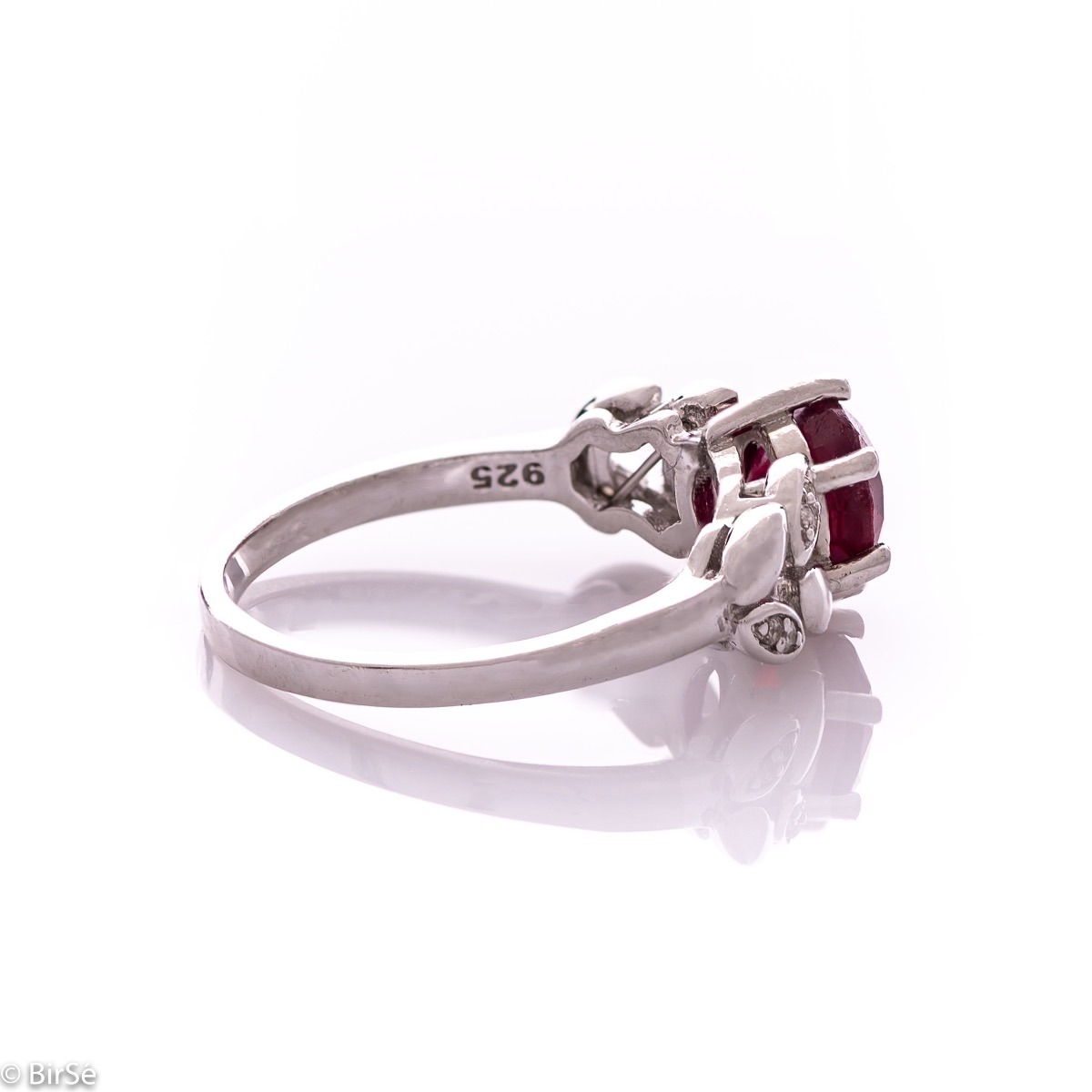 Сребърен пръстен - Естествен рубин 1,05 ct.