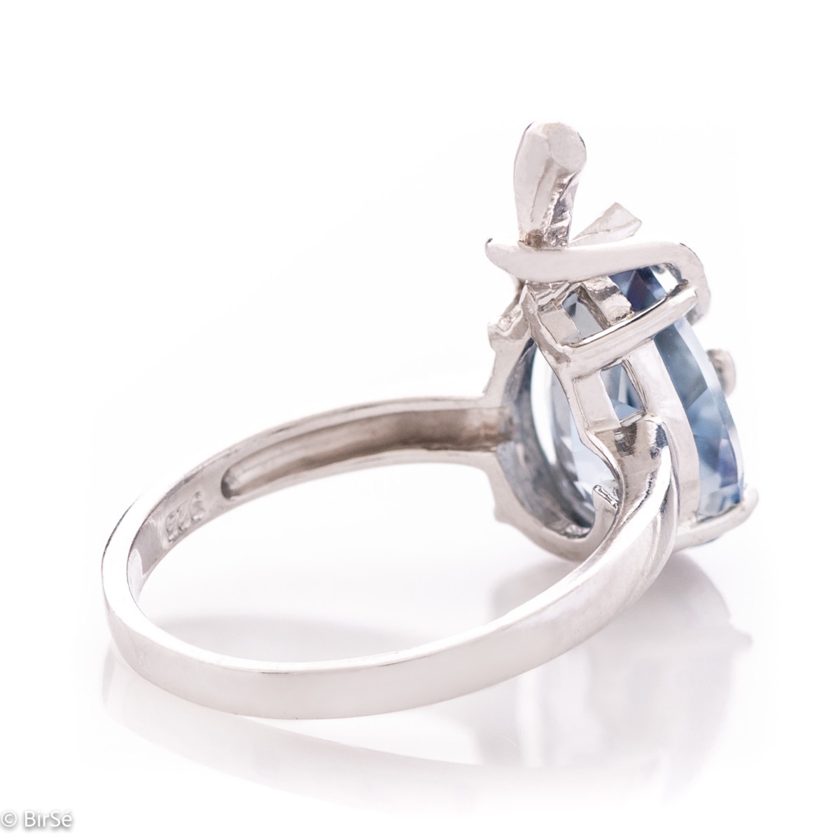 Сребърен пръстен - Естествен син мистик топаз 8,50 ct.