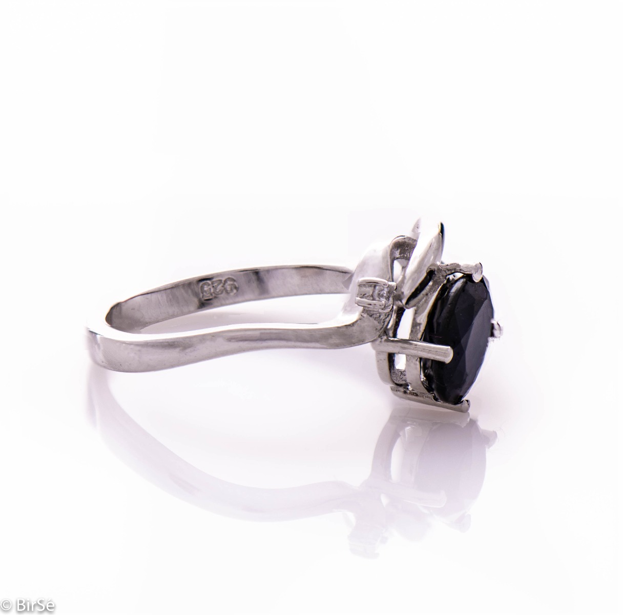 Сребърен пръстен - Естествен сапфир 1,00 ct.
