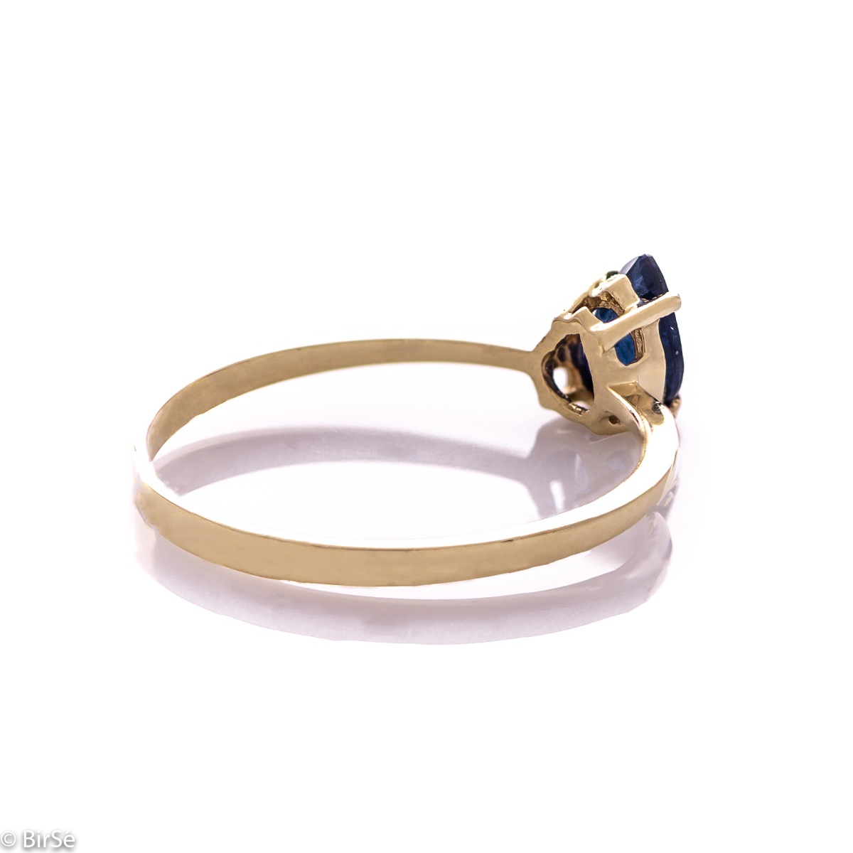 Златен пръстен - Естествен сапфир 0,50 ct