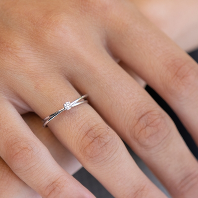 Дамски пръстен с диамант ог бяло злато
